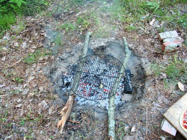 Poor man's attempt at a "pizza oven".