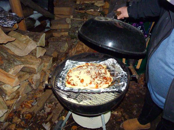 Pizza on the grill.