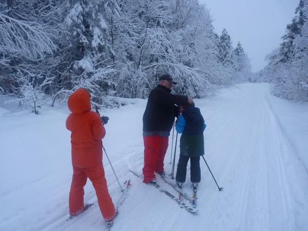 Jon with Teddy and Frankie while skiing on McCloud Grade.