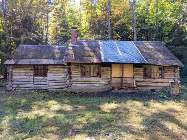 The Cabin closed up for the winter.