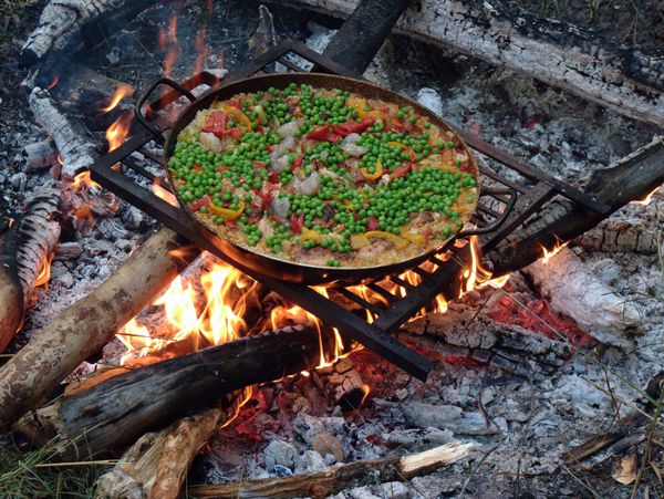 The paella cooking.